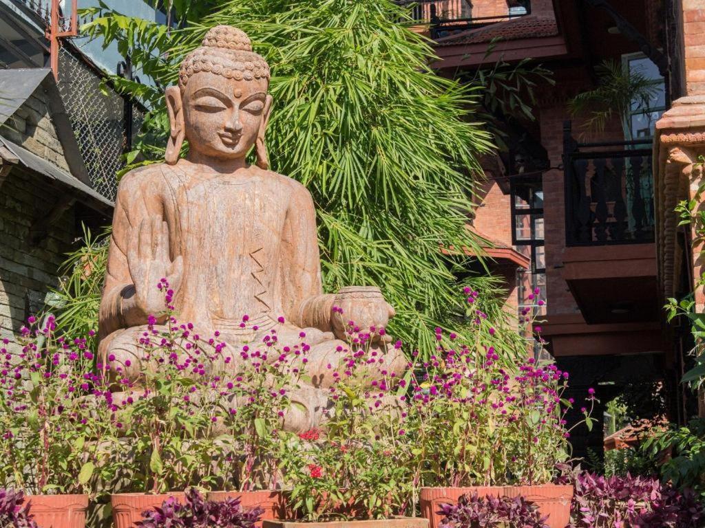 Heritage Hotel Suites And Spa Pokhara Kültér fotó