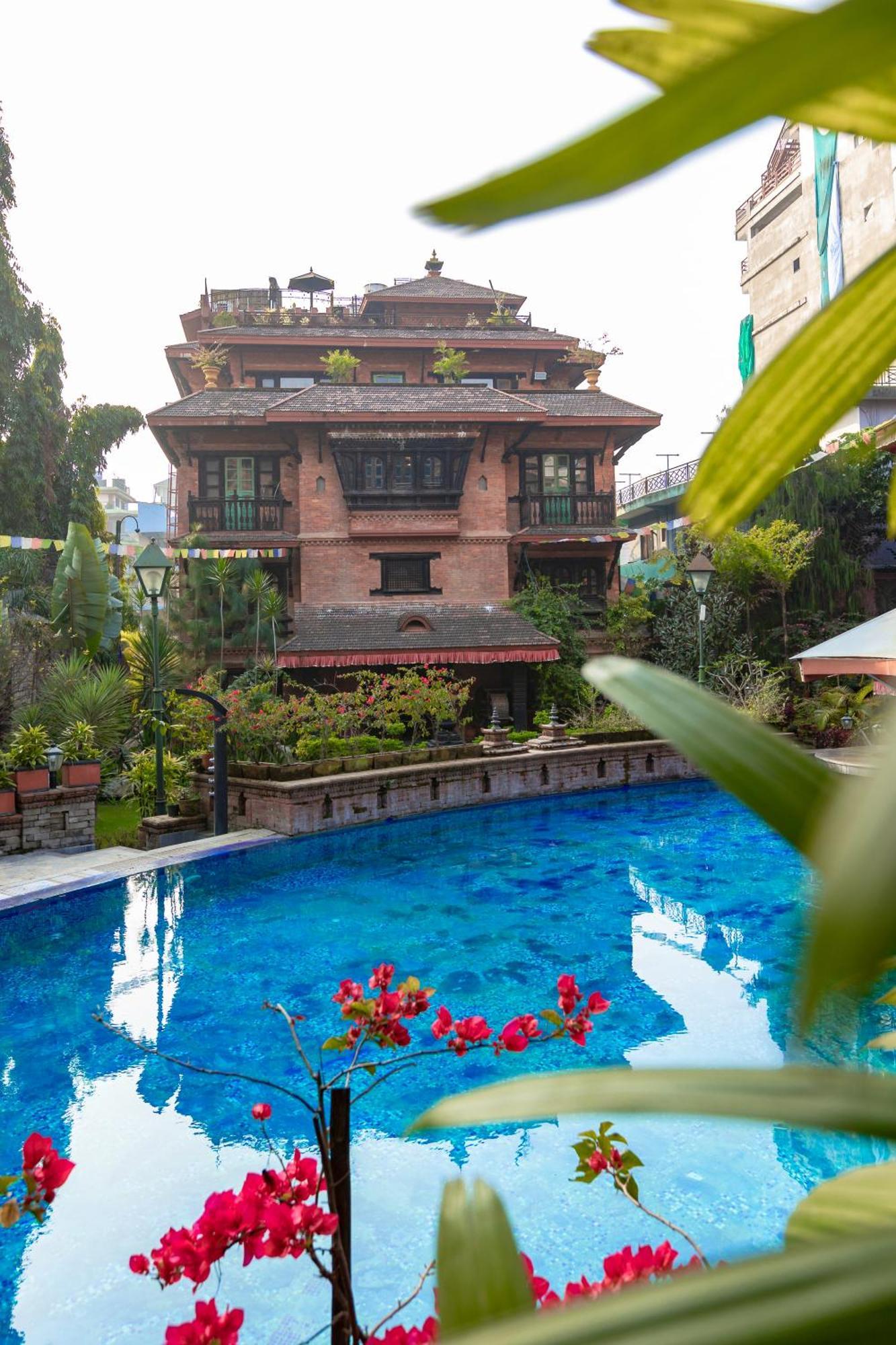 Heritage Hotel Suites And Spa Pokhara Kültér fotó