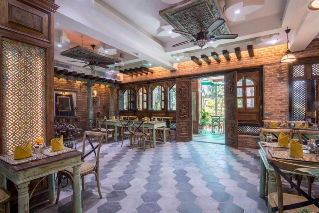 Heritage Hotel Suites And Spa Pokhara Kültér fotó