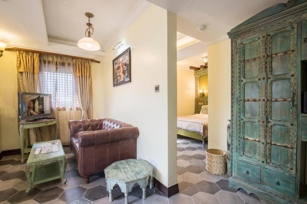 Heritage Hotel Suites And Spa Pokhara Kültér fotó